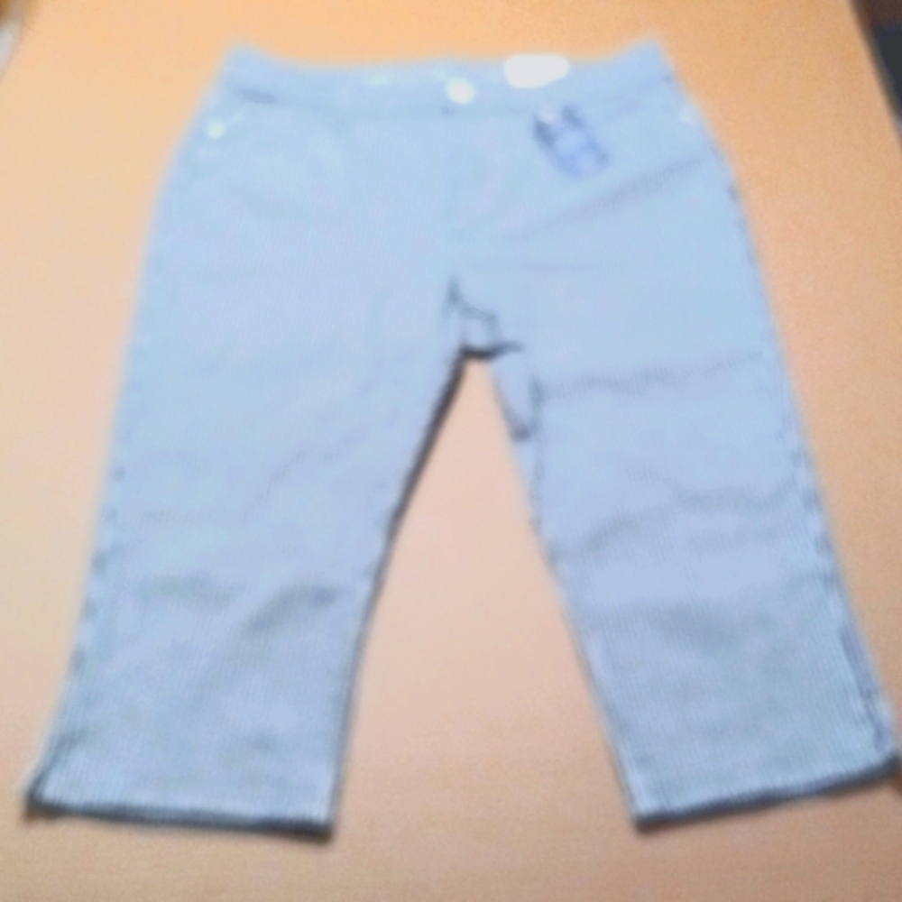 Stylish Striped Capri Pants